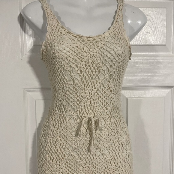 Guess vintage crochet dress size XS in an off white colour - Picture 4 of 6